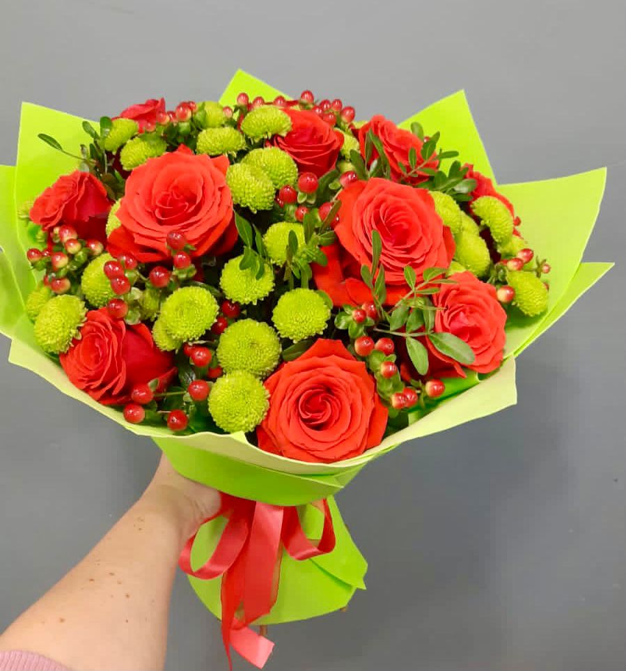 Букет цветов из: Хризантемы и Розы в Липицы