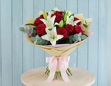 Букет цветов из:  Лилии и Розы в Липицы