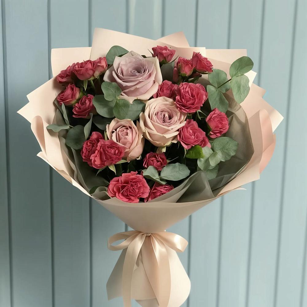 Букет цветов из: Гвоздики и Розы в Липицы