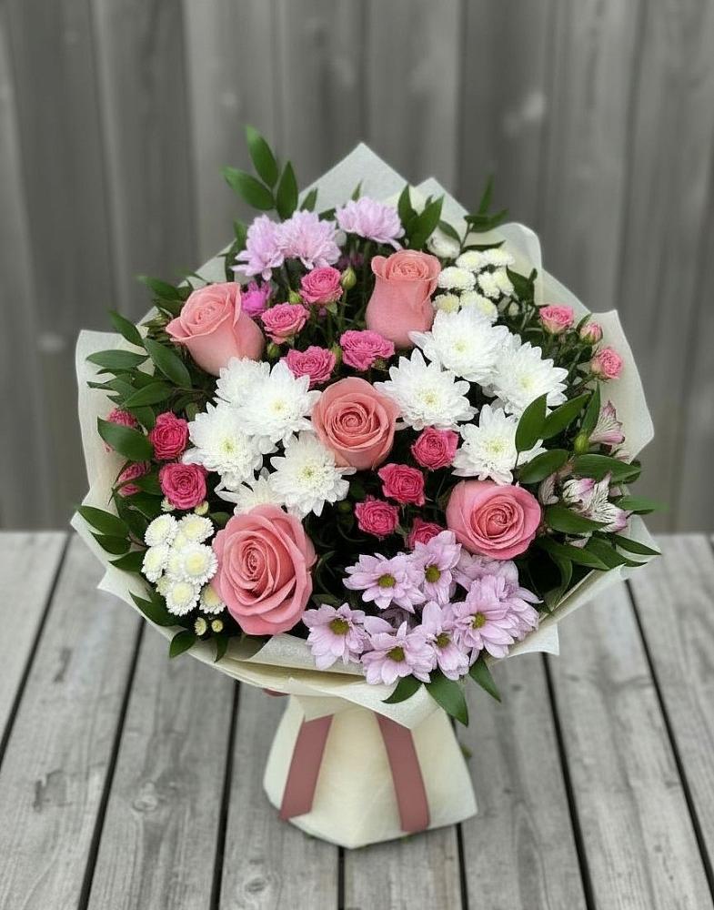 Букет цветов из: Альстромерии, Гвоздики, Розы и Хризантемы в Липицы