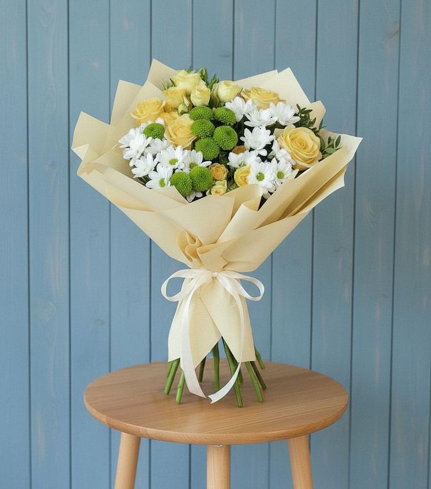 Букет цветов из: Хризантемы и Розы в Липицы