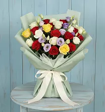 Букет цветов из:  Розы #REPLACE_PRED# Липицы