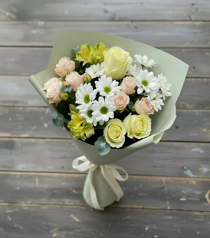 Букет цветов из: Альстромерии, Розы и Хризантемы в Липицы
