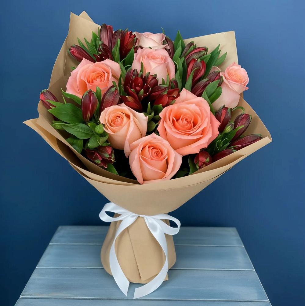 Букет цветов из: Розы и Альстромерии в Липицы