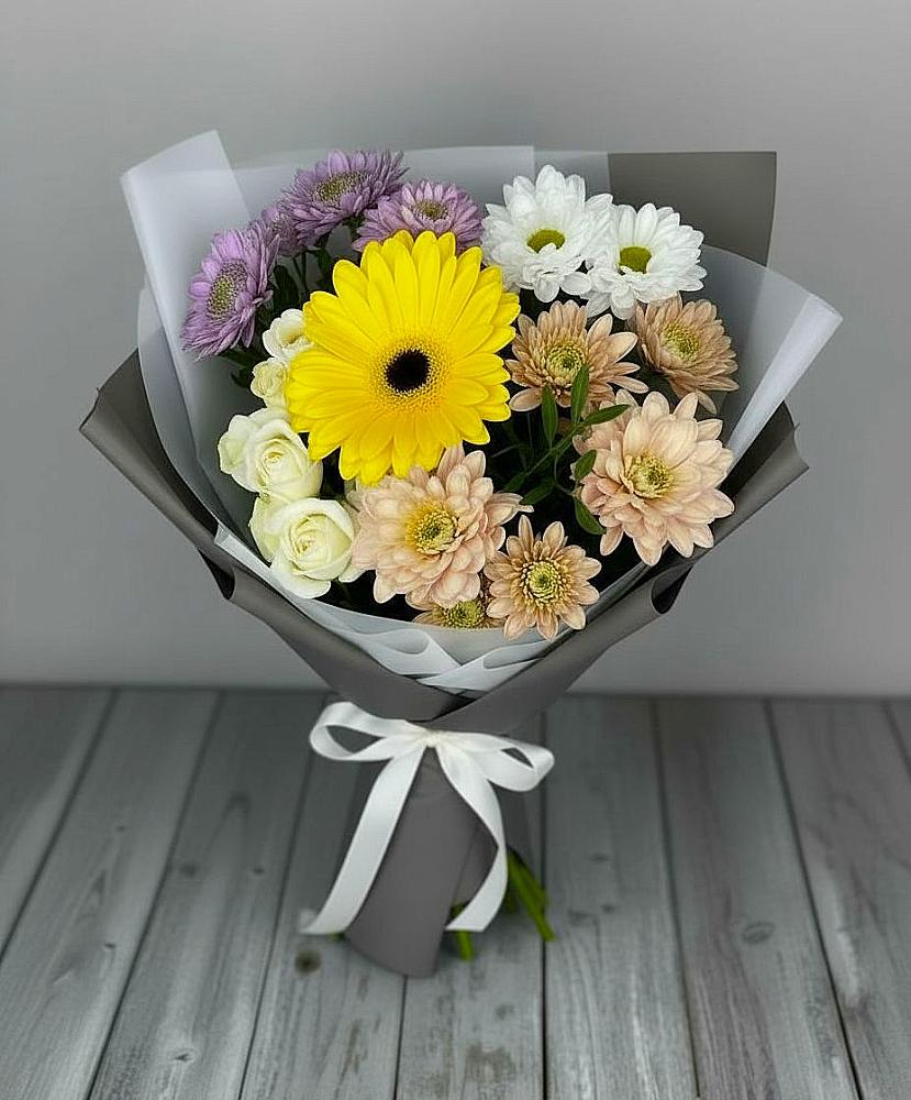 Букет цветов из: Розы, Герберы и Хризантемы в Липицы