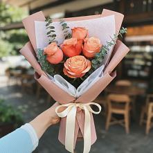 Букет цветов из:  Розы #REPLACE_PRED# Липицы