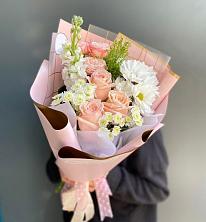 Букет цветов из:  Хризантемы и Розы в Липицы