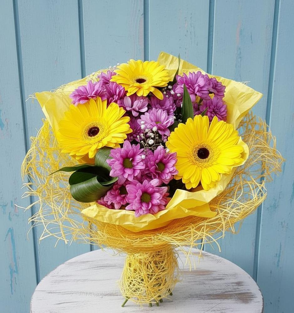 Букет цветов из: Хризантемы и Герберы в Липицы