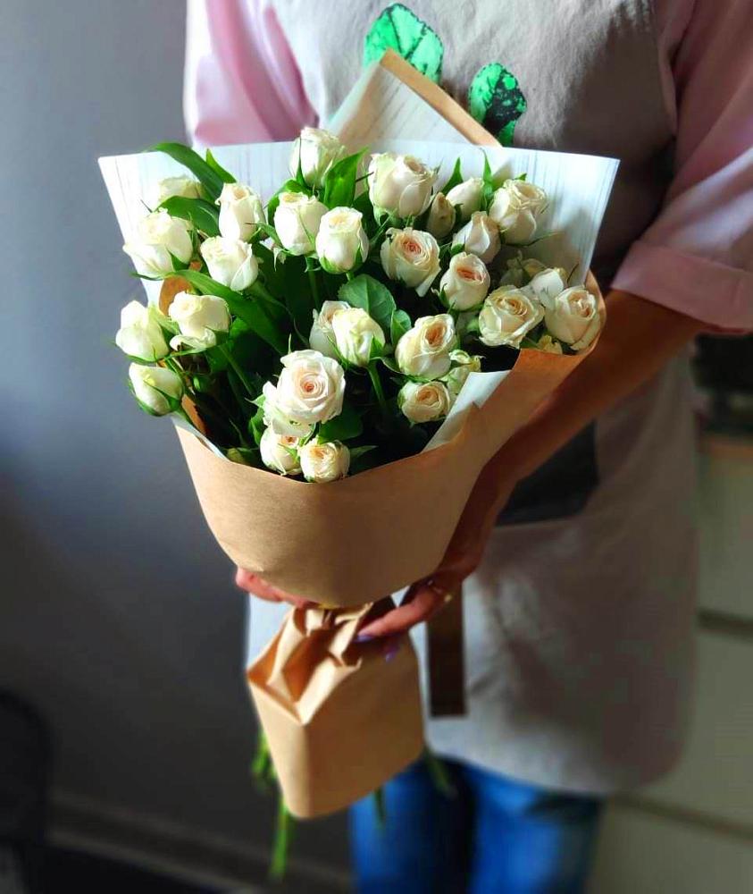 Букет цветов из: Розы в Липицы