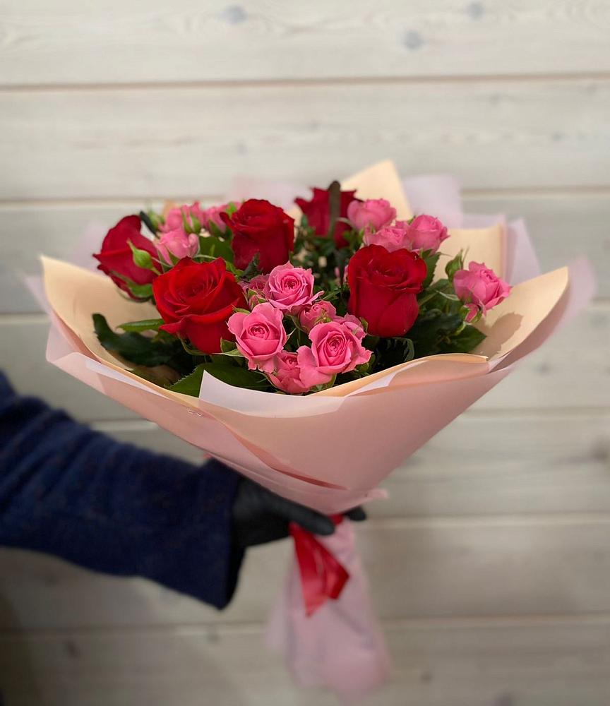 Букет цветов из: Розы в Липицы