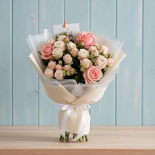 Букет цветов из:  Розы в Липицы