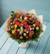 Букет Микс из разноцветных кустовых роз в Липицы